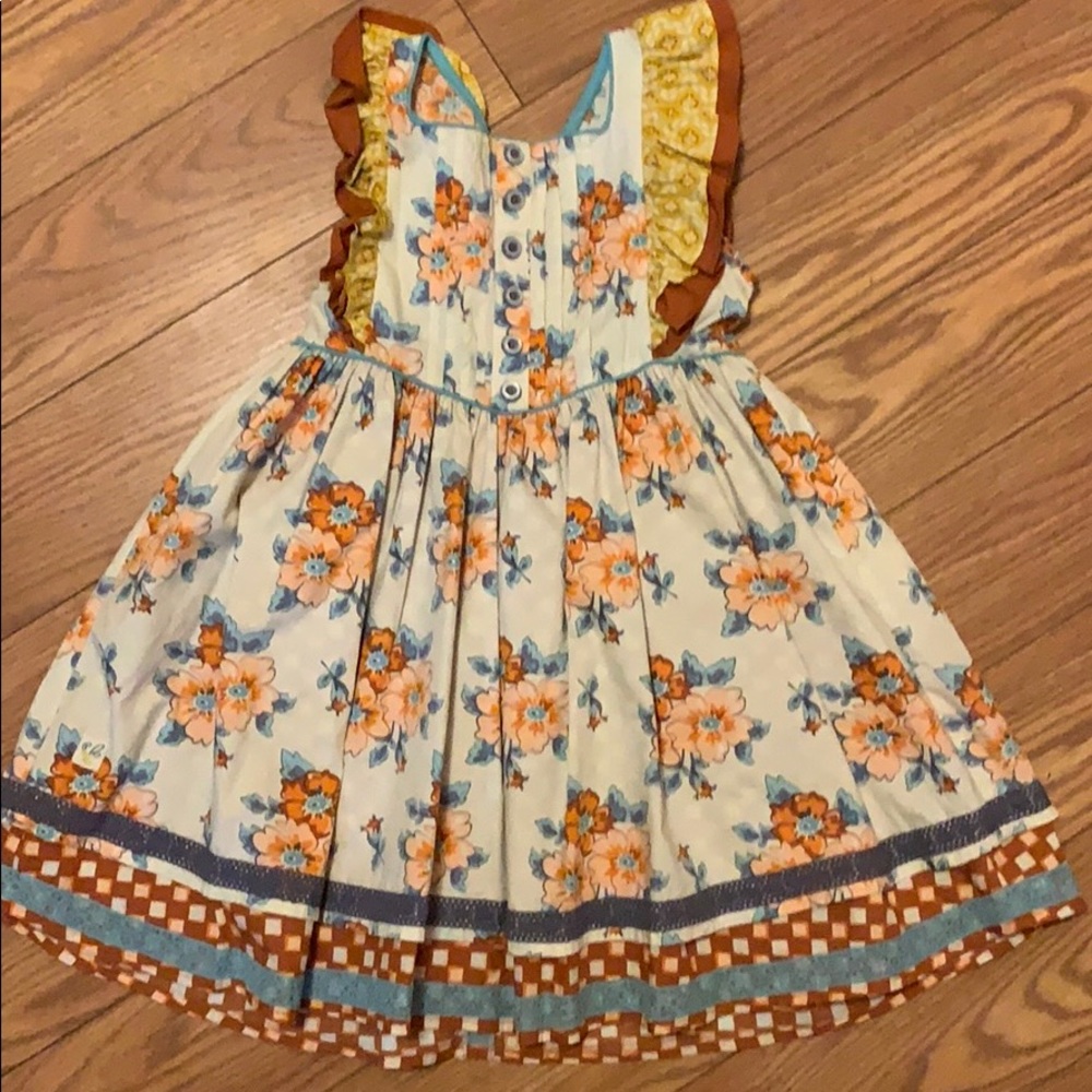 Girls dress